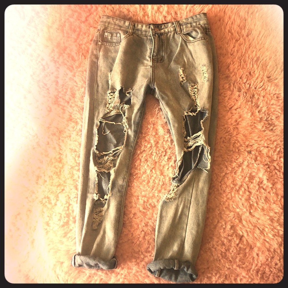 Ripped mom jeans
